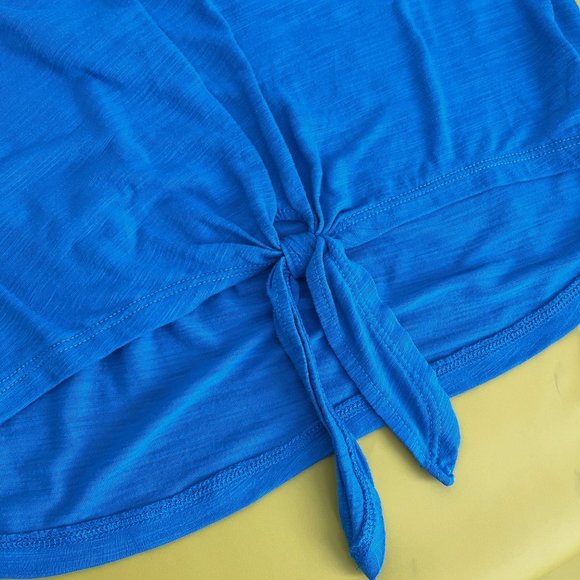 American Eagle Top with Bottom Front Tie and Convertible Sleeves, Light Blue, M - Picture 8 of 12